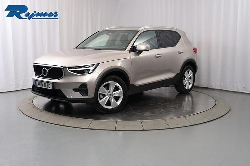 Begagnad 2024 Volvo XC40 SUV | 349 900 kr (Superpris) - Bild 1/4