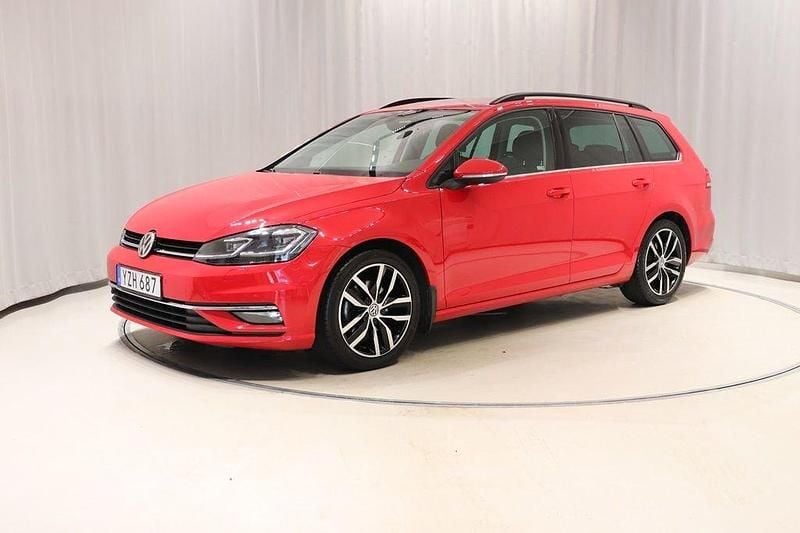 Röd Begagnad 2017 VW Golf VII Kombi | 148 800 kr (Superpris) - Bild 1/4