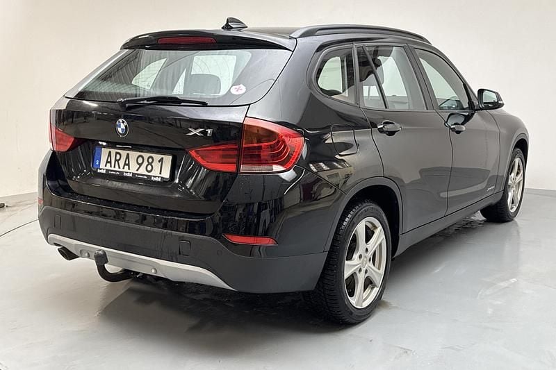 Begagnad BMW X1 143 HK (105 kW) 2014 Svart SUV