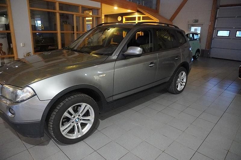 Begagnad BMW X3 Comfort Edition 177 HK (130 kW) 2010 Grå SUV