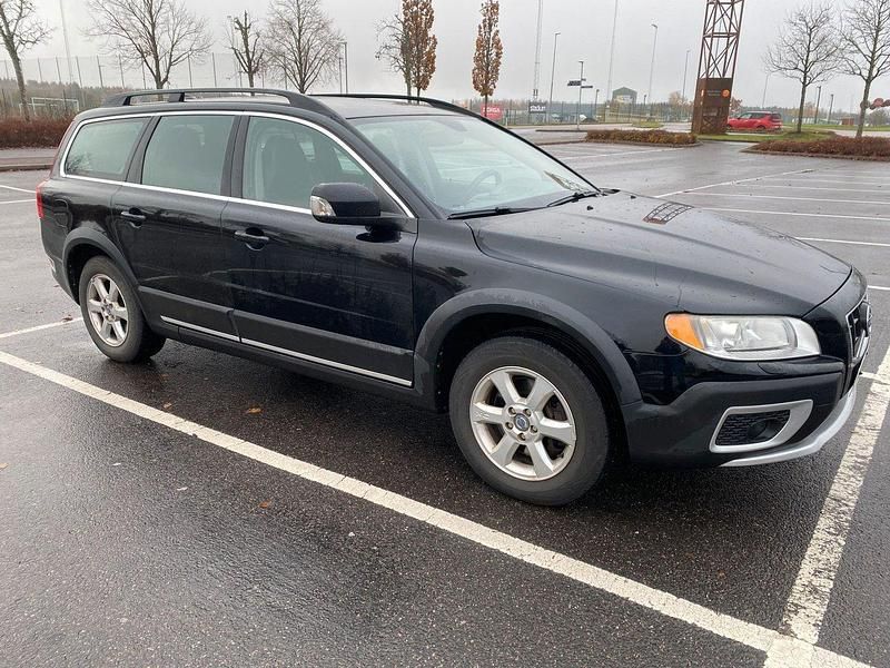 Svart Begagnad 2009 Volvo XC70 Momentum Kombi | 63 500 kr (Lite dyr) - Bild 1/4