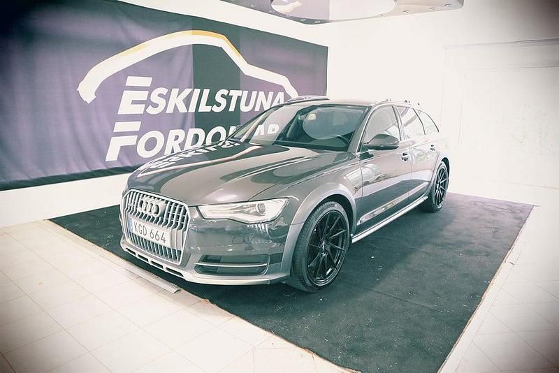 Grå Begagnad 2016 Audi A6 Allroad Ambition Kombi | 239 900 kr (Lite dyr) - Bild 1/4