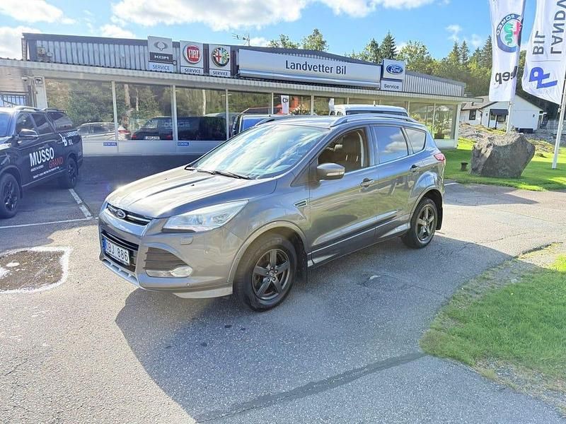 Grå Begagnad 2013 Ford Kuga Titanium X SUV | 104 900 kr (Lite dyr) - Bild 1/4