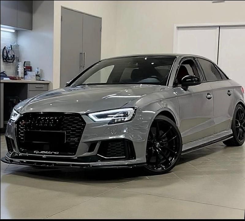 Nardo grey Begagnad 2018 Audi RS3 Sedan | 469 000 kr (Marknadspris) - Bild 1/4