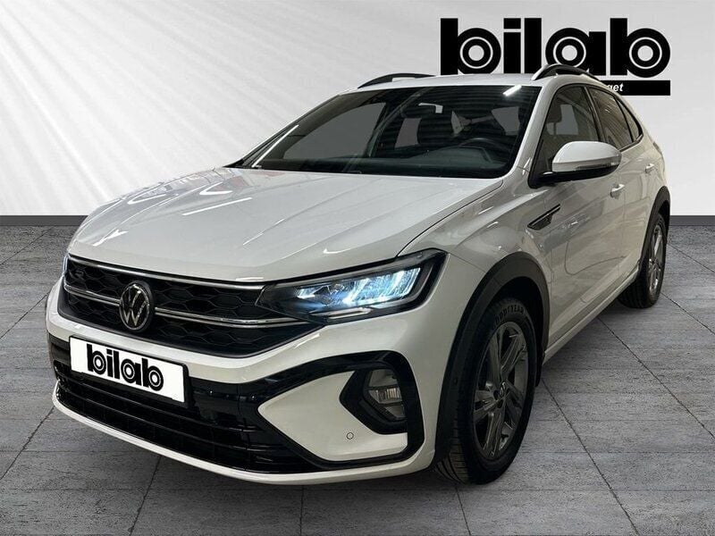 Vit Begagnad 2023 VW Taigo R-line SUV | 249 000 kr (Marknadspris) - Bild 1/4