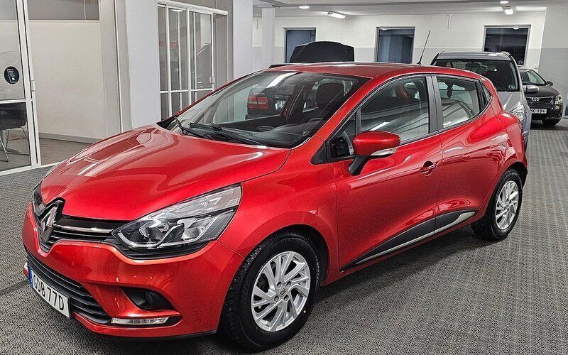 Röd Begagnad 2019 Renault Clio IV Zen Halvkombi | 119 900 kr (Lite dyr) - Bild 1/4