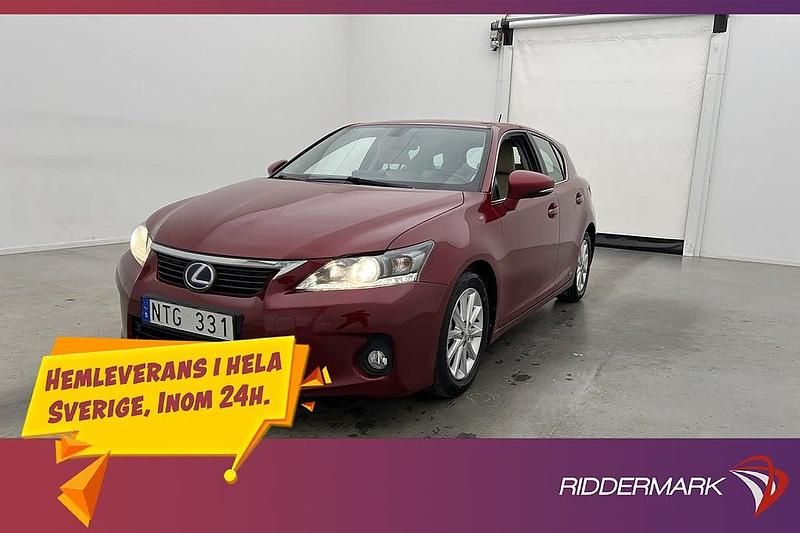 Röd Begagnad 2011 Lexus CT200h Executive Line Halvkombi | 94 800 kr (Marknadspris) - Bild 1/3
