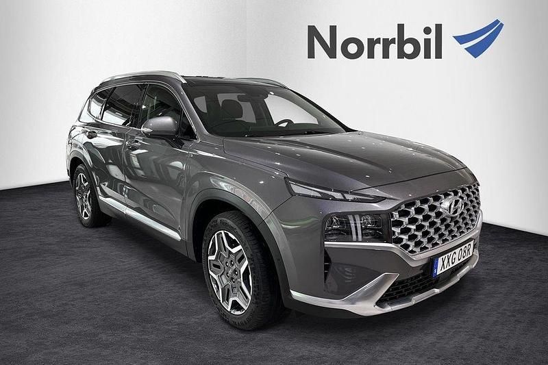 Grå Begagnad 2021 Hyundai Santa Fe Advanced SUV | 389 000 kr (Marknadspris) - Bild 1/4