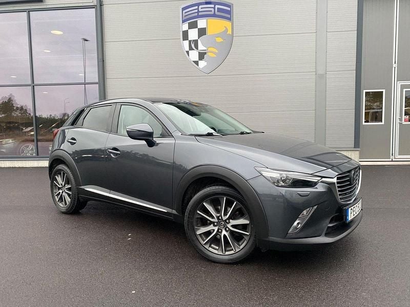 Grå Begagnad 2017 Mazda CX-3 Optimum SUV | 124 900 kr (Superpris) - Bild 1/4