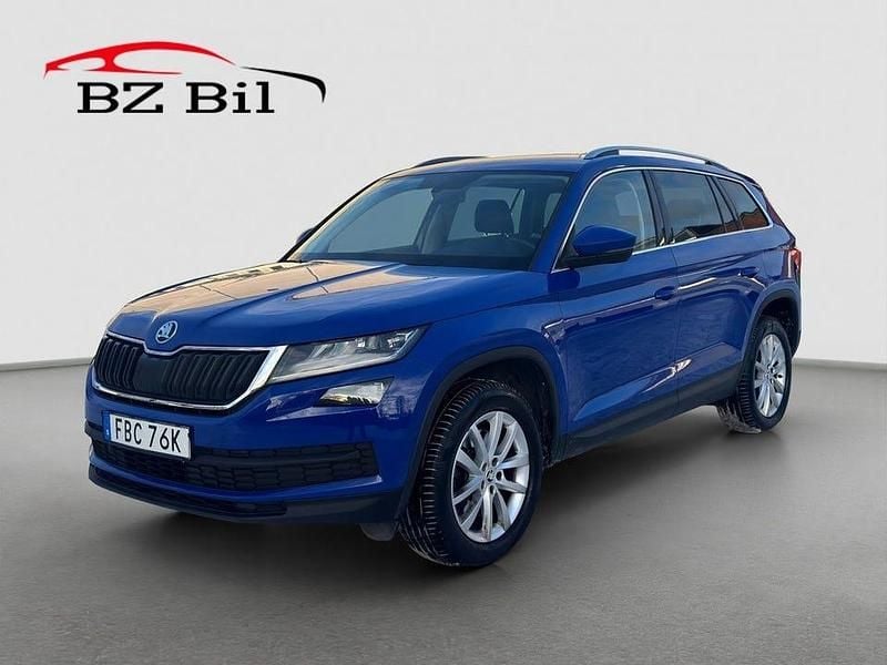 Blå Begagnad 2021 Skoda Kodiaq Business Line SUV | 259 900 kr (Marknadspris) - Bild 1/4