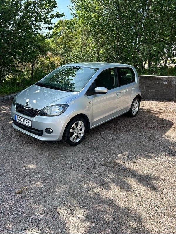 Silver Begagnad 2014 Skoda Citigo Halvkombi | 63 000 kr (Bra pris) - Bild 1/4