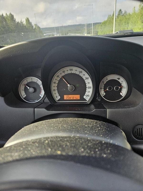 Svart Begagnad 2007 Kia Ceed 4 Halvkombi | 45 000 kr (Dyr) - Bild 1/4