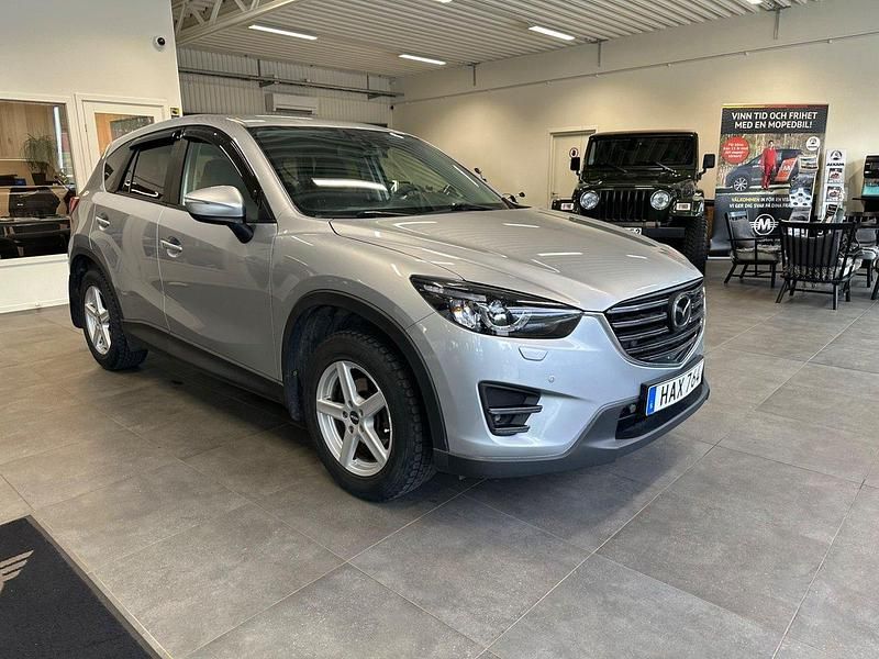 Grå Begagnad 2015 Mazda CX-5 SUV | 179 900 kr (Lite dyr) - Bild 1/4