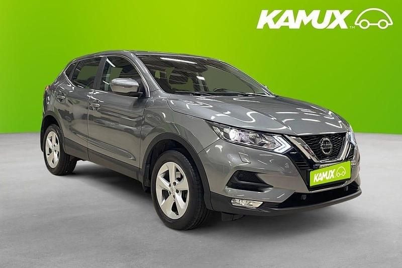 Silver/grå Begagnad 2018 Nissan Qashqai SUV | 139 800 kr (Marknadspris) - Bild 1/4