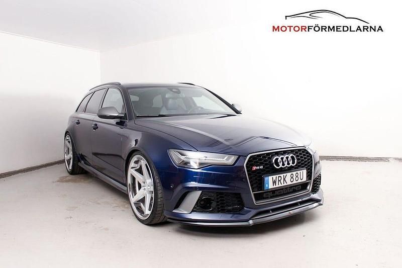 Mörkblå (blå) Begagnad 2016 Audi RS6 Performance Kombi | 629 900 kr (Superpris) - Bild 1/4