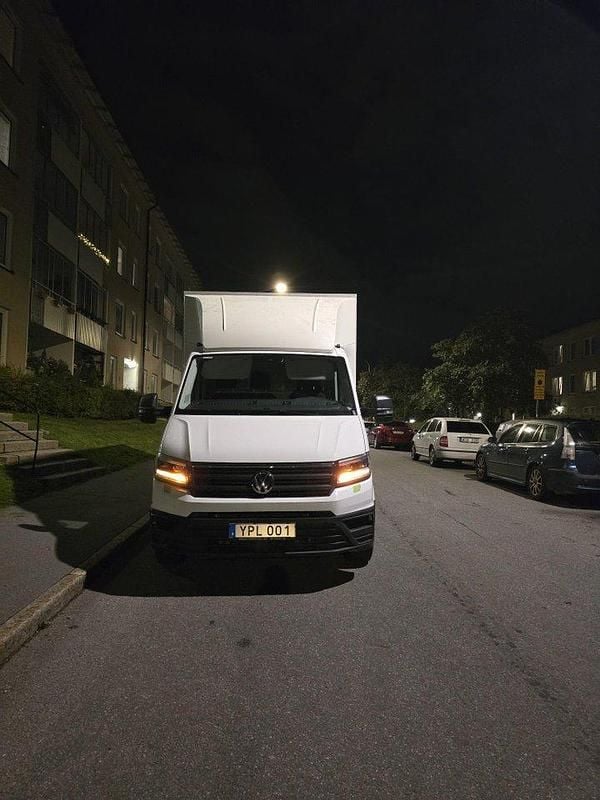 Vit Begagnad 2018 VW Crafter Van | 220 000 kr (Marknadspris) - Bild 1/4