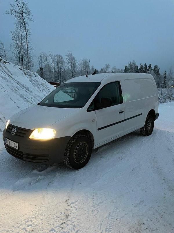 Vit Begagnad 2010 VW Caddy Maxi Minibuss | 59 000 kr (Marknadspris) - Bild 1/4