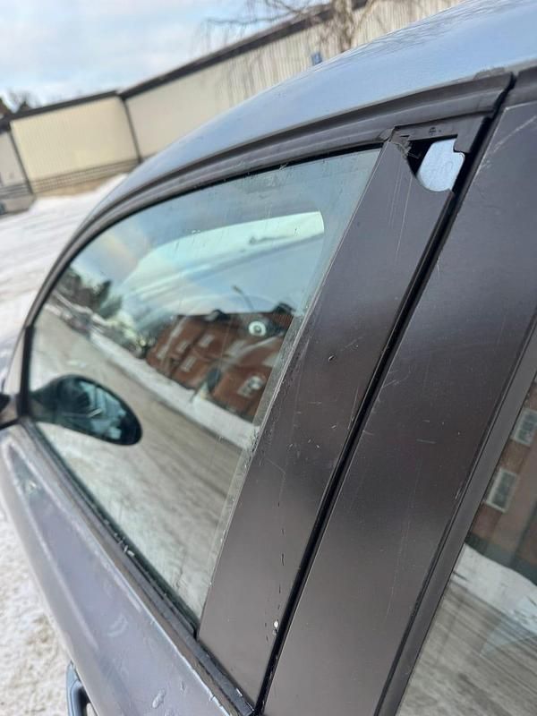 Begagnad BMW 118 129 HK (94 kW) 2006 Halvkombi