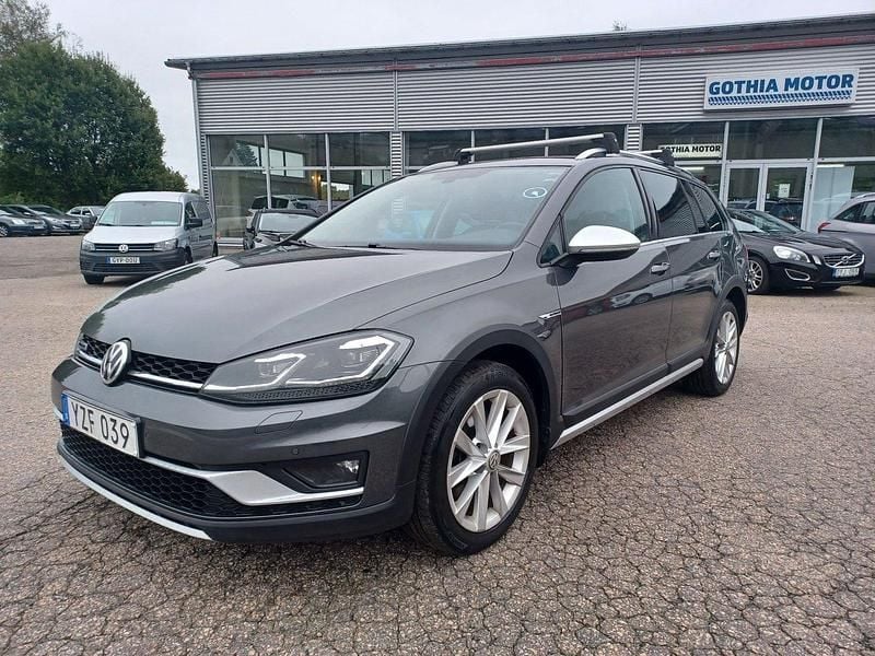 Mörkgrå (grå) Begagnad 2018 VW Golf Alltrack Kombi | 132 900 kr (Lite dyr) - Bild 1/4