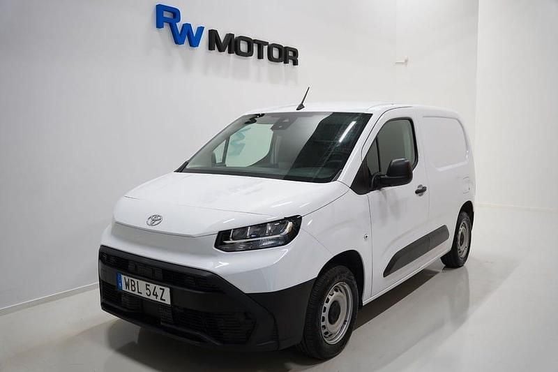 Begagnad Toyota Proace City City 102 HK (75 kW) 2024 Vit Minibuss