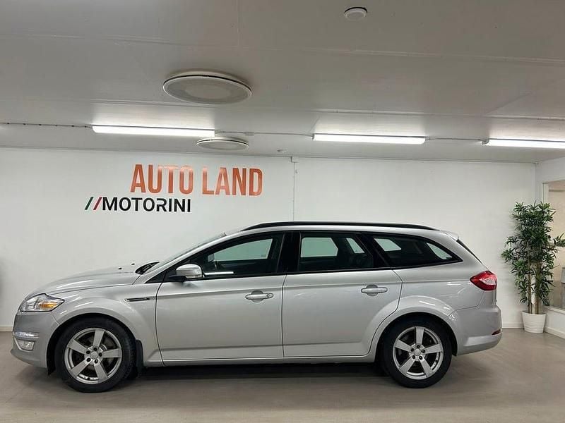 Begagnad Ford Mondeo Sport 116 HK (85 kW) 2013 Grå Kombi