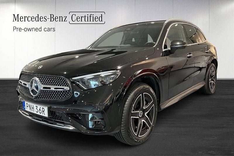 Svart Begagnad 2024 Mercedes GLC300e AMG Line Premium SUV | 687 900 kr (Superpris) - Bild 1/4
