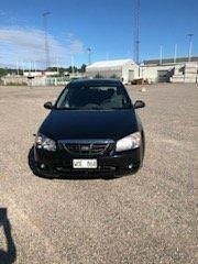 Svart Begagnad 2005 Kia Cerato 4 Halvkombi | 28 000 kr - Bild 1/4