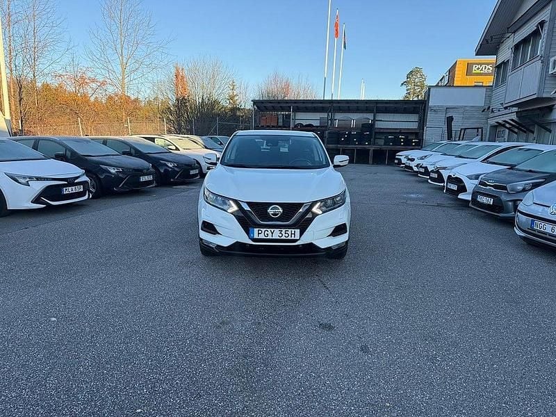 Vit Begagnad 2020 Nissan Qashqai SUV | 149 900 kr - Bild 1/4