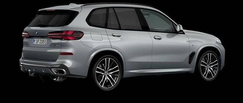 Ny BMW X5 Comfort Edition 490 HK (360 kW) 2025 Skyscraper grey metallic SUV