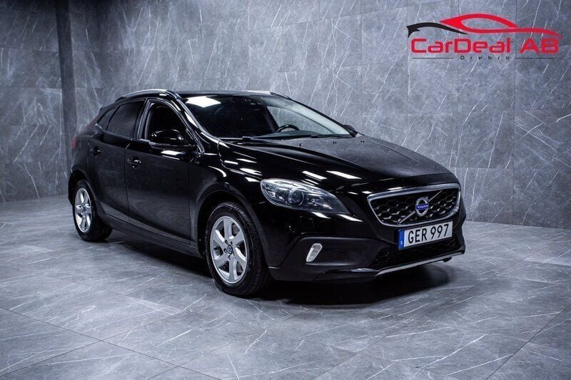 Svart Begagnad 2014 Volvo V40 CC Momentum Kombi | 139 800 kr (Lite dyr) - Bild 1/4