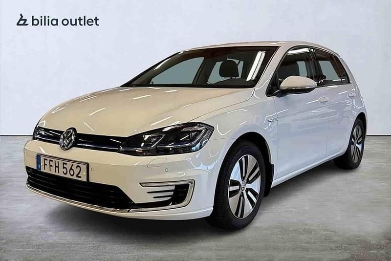 Vit Begagnad 2020 VW e-Golf Halvkombi | 199 900 kr - Bild 1/1
