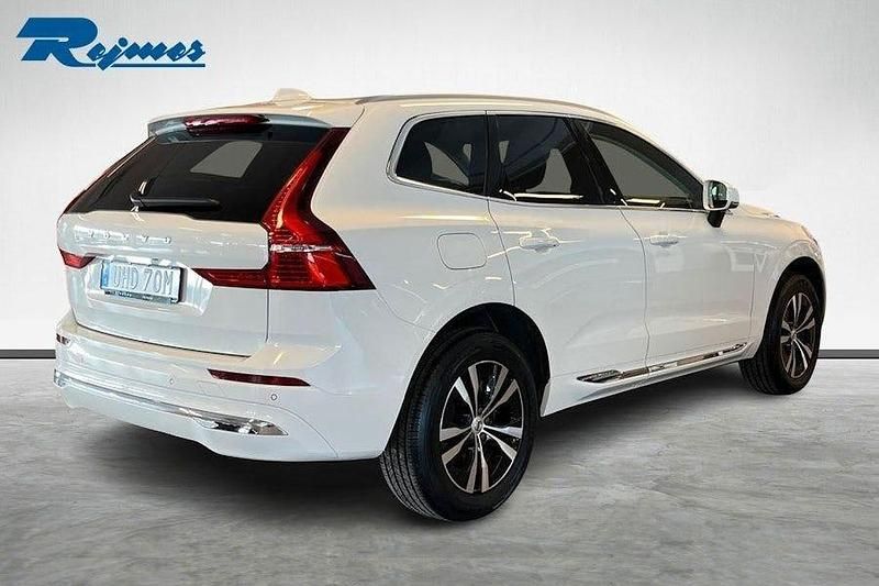 Vit (ice vit) Begagnad 2022 Volvo XC60 SUV | 369 900 kr (Superpris) - Bild 1/4
