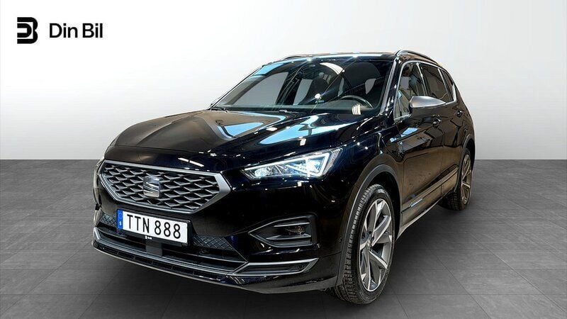 Svart (deep black metallic) Begagnad 2023 Seat Tarraco FR SUV | 439 900 kr - Bild 1/4