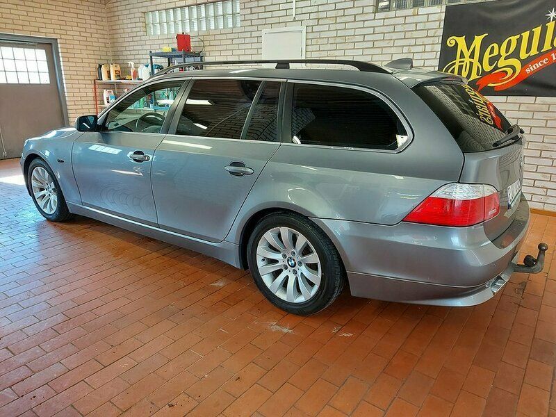 Begagnad BMW 525 197 HK (144 kW) 2008 Grå Kombi