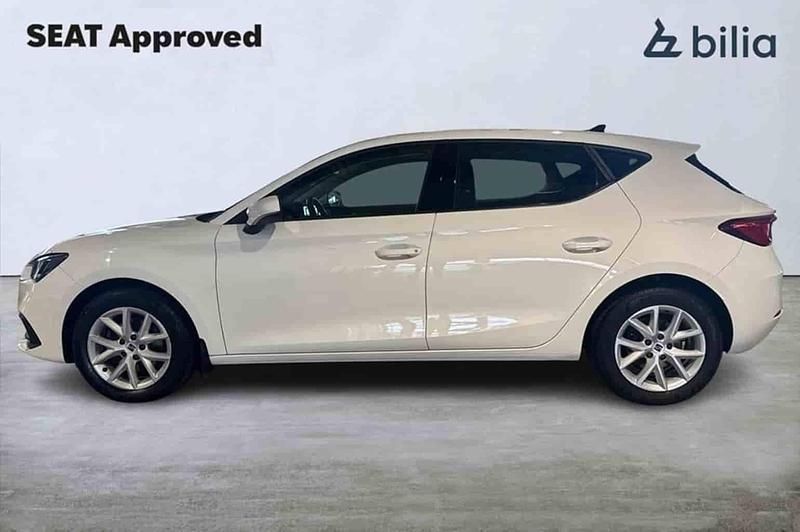 Vit Begagnad 2021 Seat Leon Halvkombi | 159 900 kr - Bild 1/1
