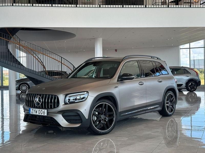 Vit Begagnad 2022 Mercedes GLB35 AMG SUV | 569 000 kr - Bild 1/4