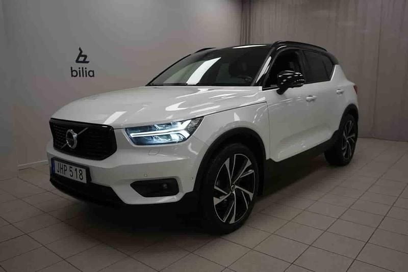 Vit Begagnad 2018 Volvo XC40 SUV | 289 900 kr - Bild 1/1