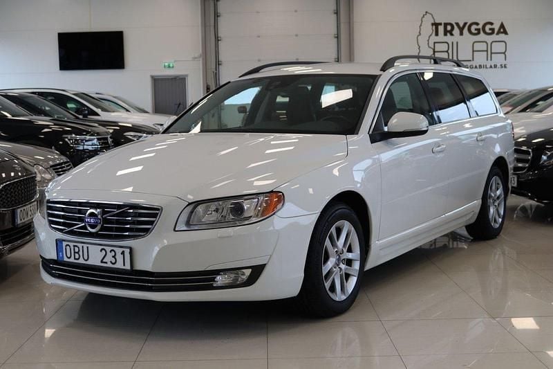 Vit Begagnad 2013 Volvo V70 Momentum Kombi | 114 900 kr (Marknadspris) - Bild 1/4