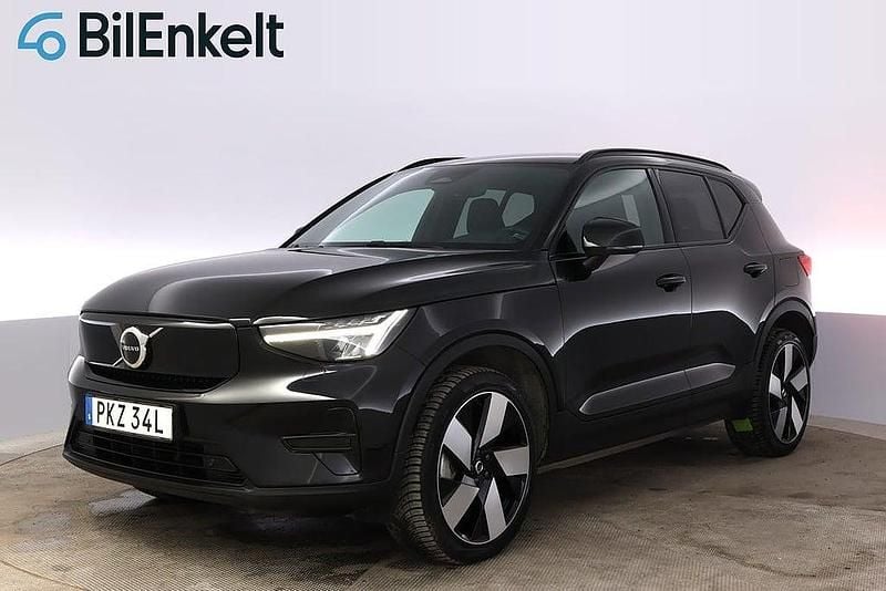 Begagnad Volvo XC40 Core 185 kW (252 HK) 2022 Svart SUV