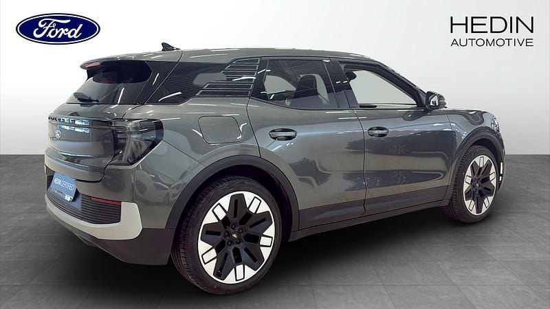 Begagnad Ford Explorer Extended Range 210 kW (286 HK) 2024 Grå (grey) SUV