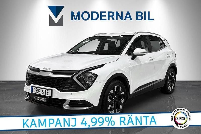 Vit Begagnad 2022 Kia Sportage Advance SUV | 264 900 kr (Marknadspris) - Bild 1/4