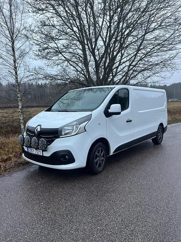 Begagnad 2018 Renault Trafic Minibuss | 79 000 kr (Bra pris) - Bild 1/4