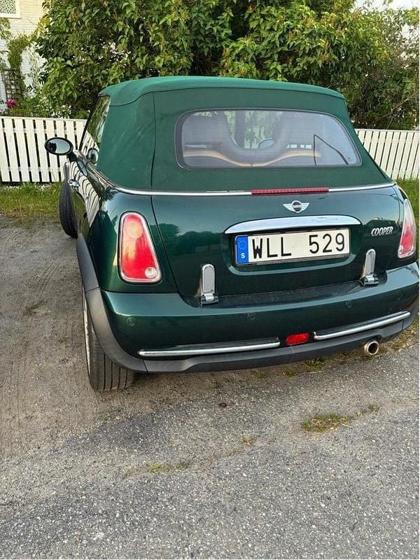 Grön Begagnad 2007 Mini Cooper Cabriolet Cab | 65 000 kr - Bild 1/4