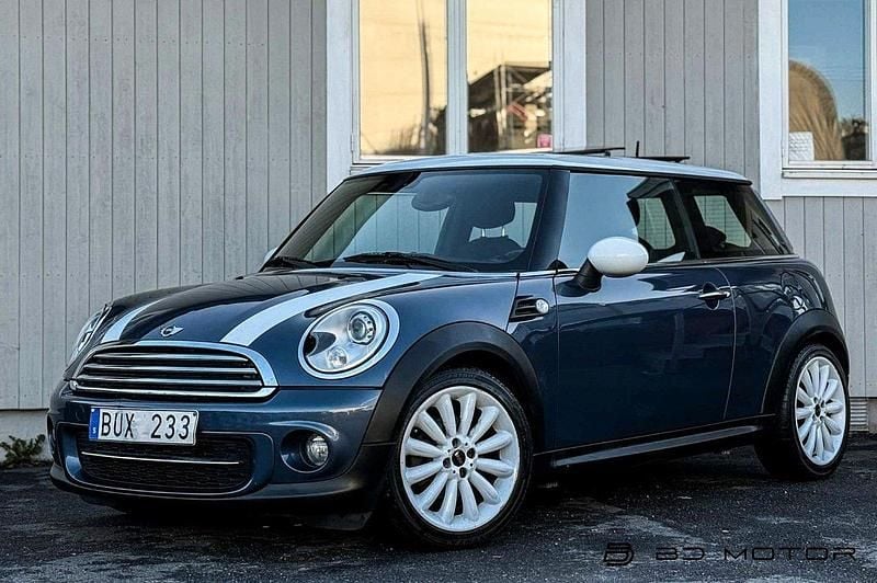 Blå Begagnad 2011 Mini Cooper D Chili Halvkombi | 98 900 kr (Lite dyr) - Bild 1/4