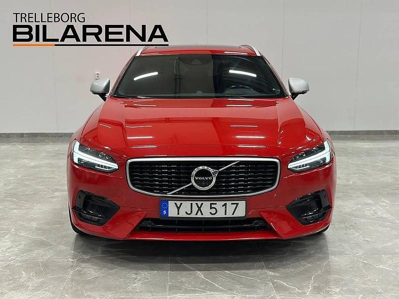 Begagnad Volvo V90 R-Design 190 HK (139 kW) 2017 Röd Kombi