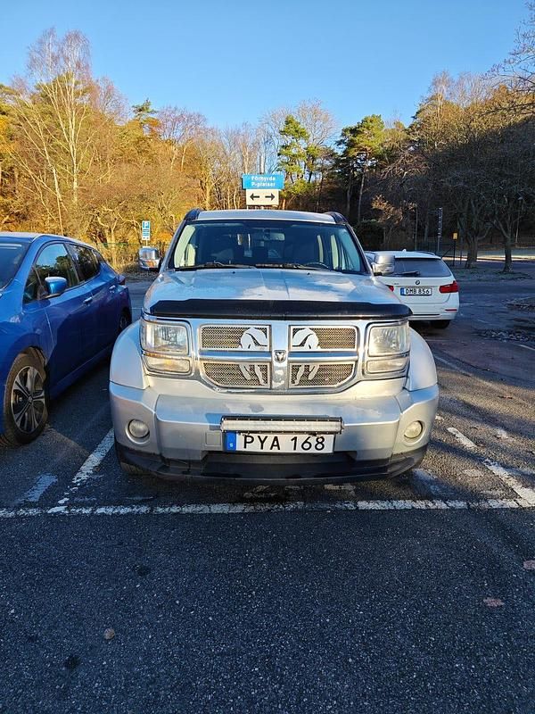 Begagnad 2007 Dodge Nitro SUV | 44 444 kr - Bild 1/4