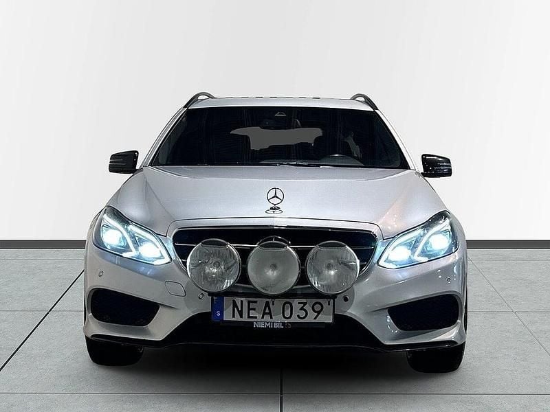 Begagnad Mercedes E220 AMG 170 HK (125 kW) 2016 Silver Kombi