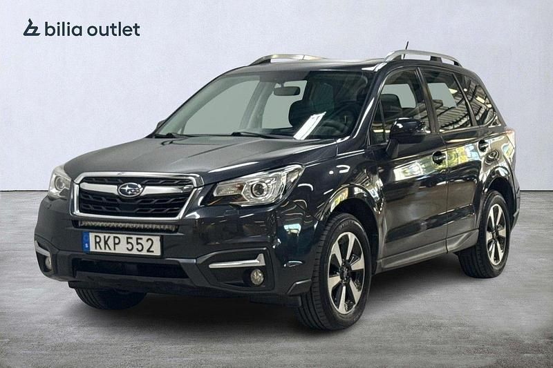Mörkgrå Begagnad 2016 Subaru Forester SUV | 169 900 kr (Marknadspris) - Bild 1/4