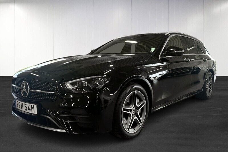 Svart (black) Begagnad 2020 Mercedes E300 AMG Kombi | 430 000 kr (Dyr) - Bild 1/4