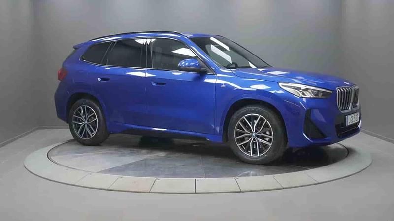 Blå Begagnad 2025 BMW X1 SUV | 569 000 kr - Bild 1/1